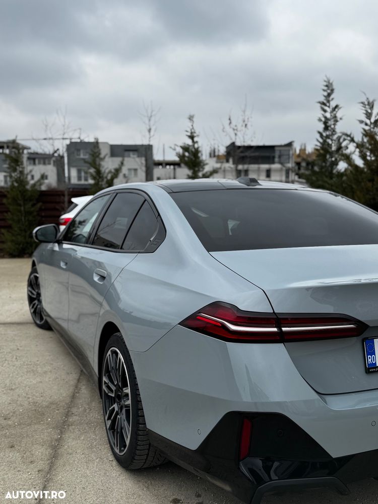 BMW Seria 5 520d xDrive Aut. - 5