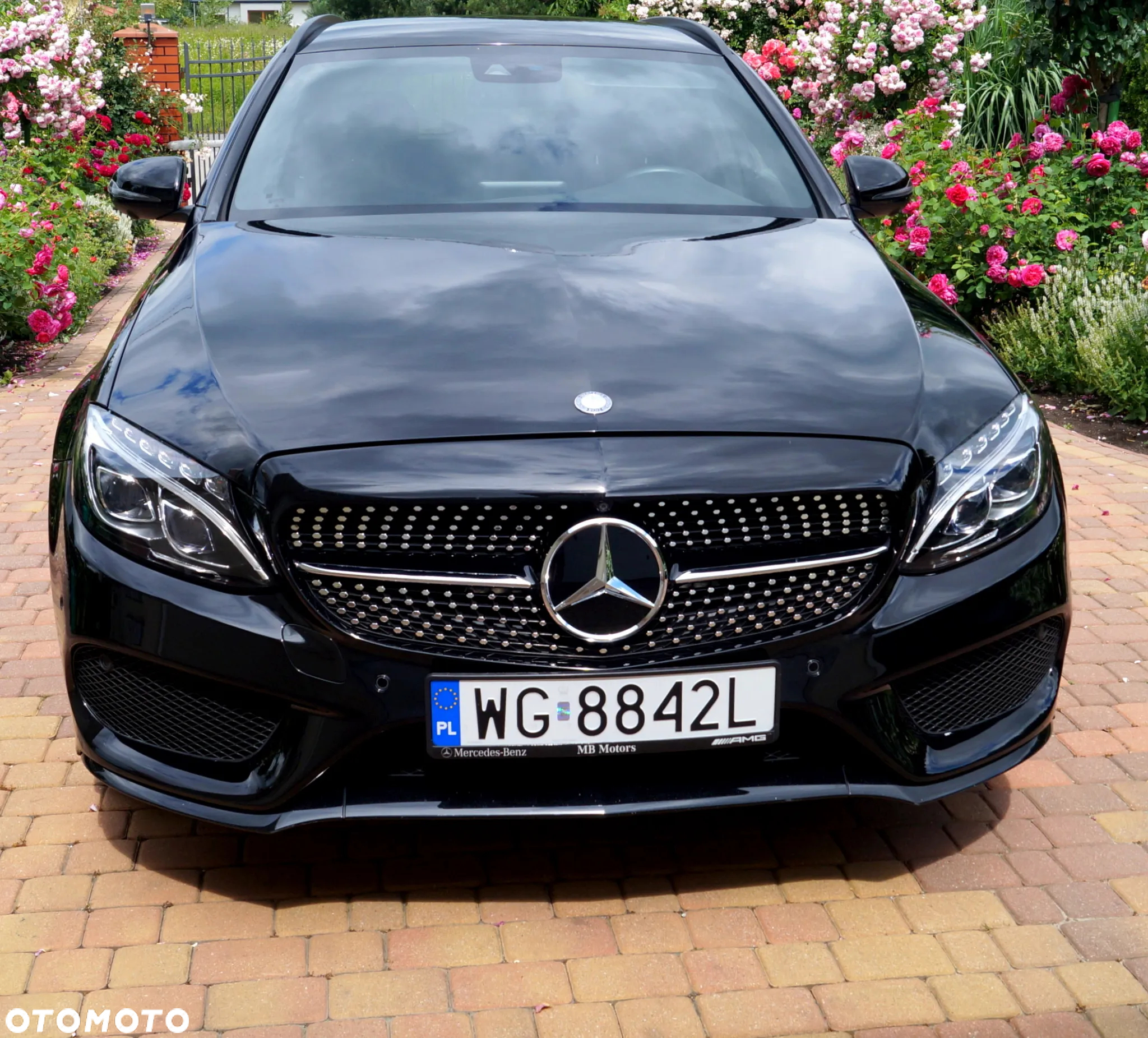 Mercedes-Benz Klasa C 250 d 4Matic T 9G-TRONIC AMG Line - 2