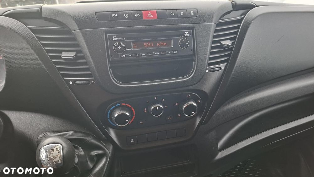 Iveco 35C14, 35C13, 35C12, 35C15 - 11