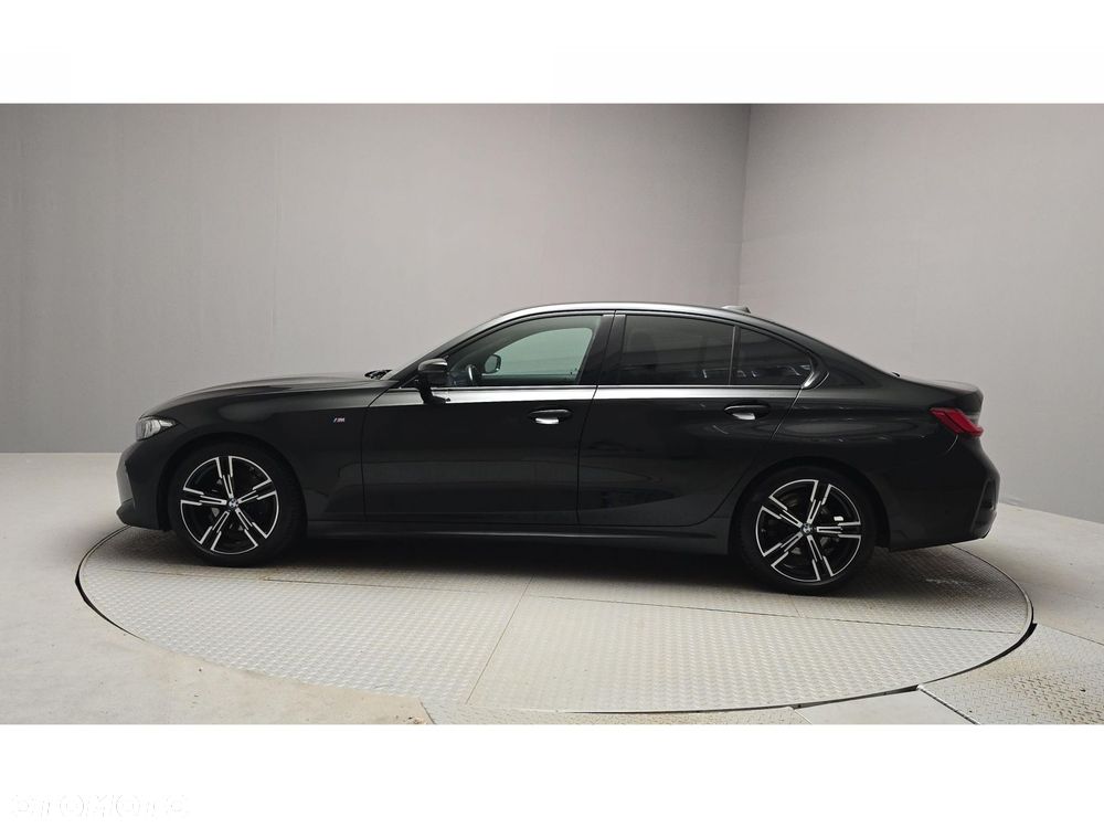 BMW Seria 3 320d xDrive mHEV M Sport - 3