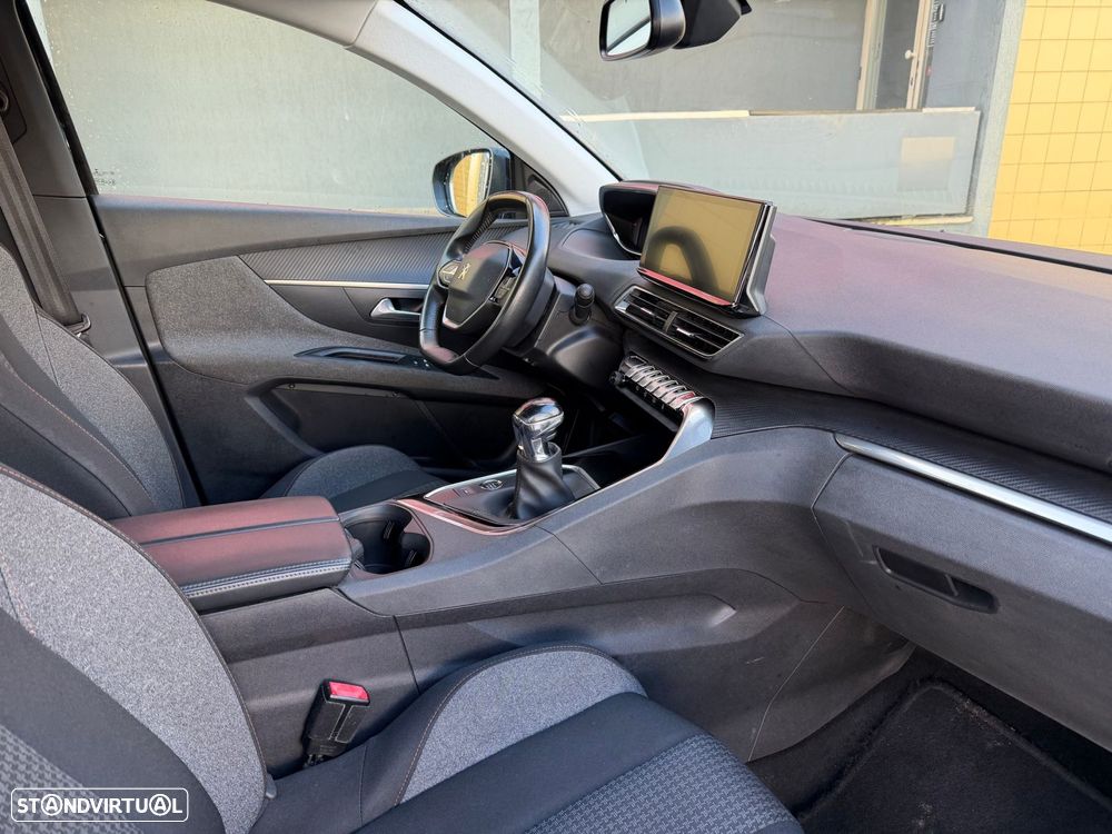 Peugeot 3008 - 13