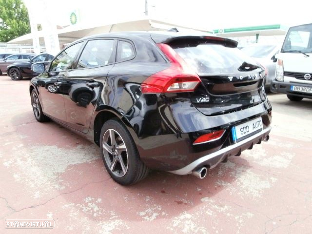 Volvo V40 2.0 D2 R-Design - 8