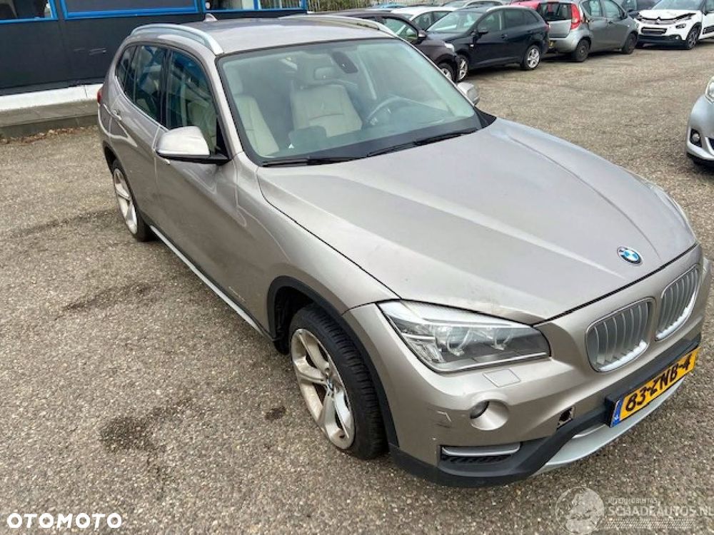 BMW X1 xDrive20i Sport Line - 15