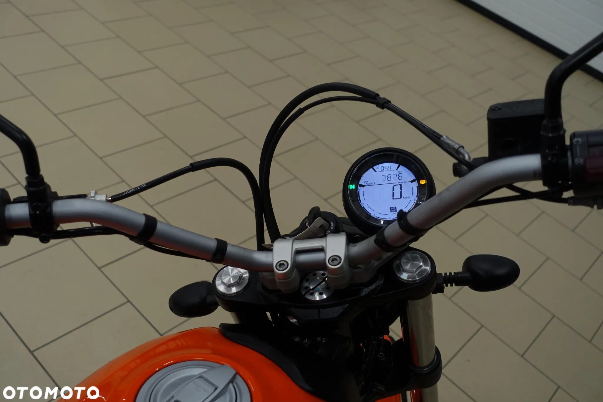 Ducati Scrambler - 12