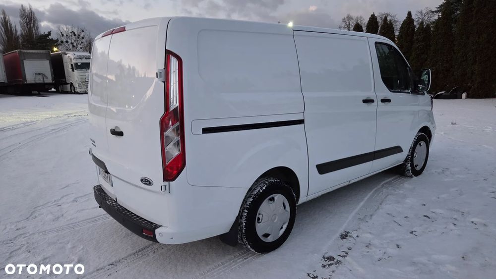 Ford Transit Custom - 10