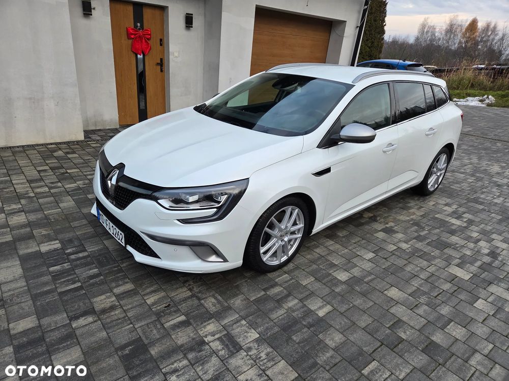 Renault Megane ENERGY TCe 205 EDC GT - 31