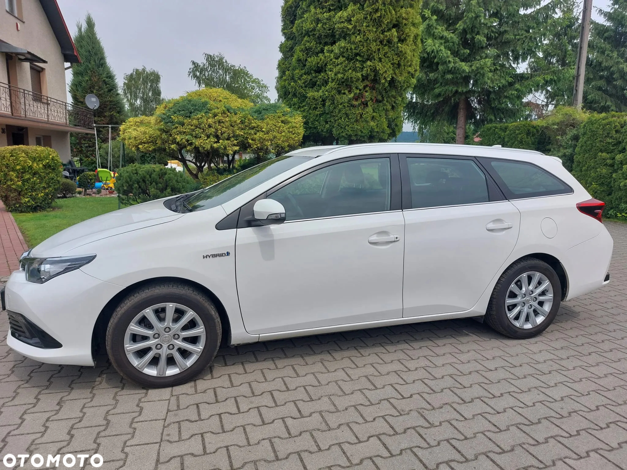 Toyota Auris 1.8 VVT-i Hybrid Automatik Life - 13