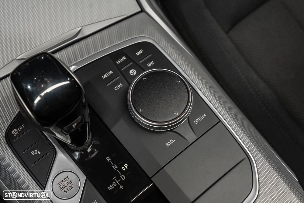 BMW 318 d Aut. Sport Line - 20