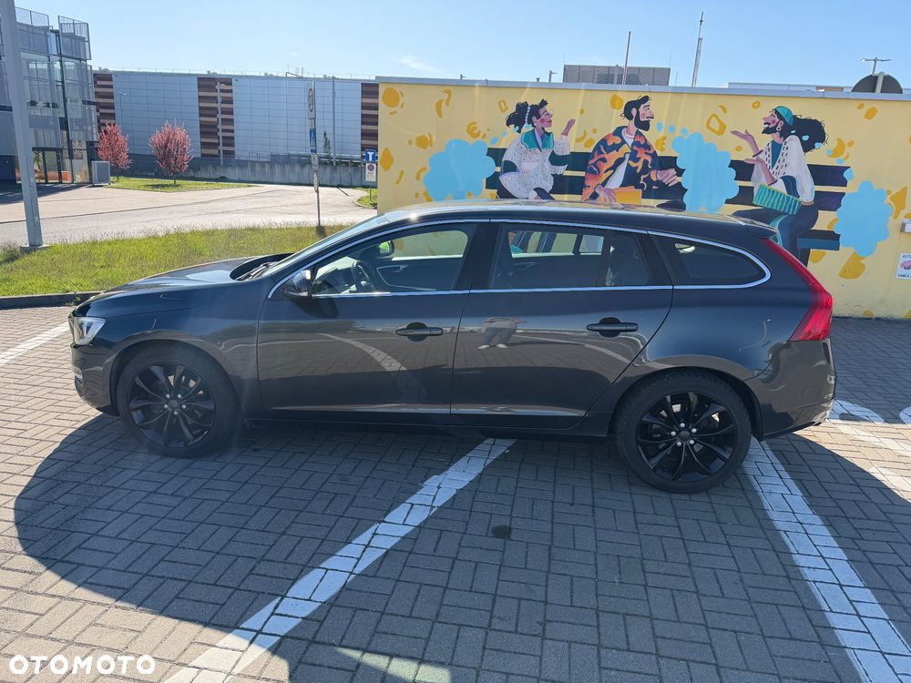 Volvo V60 D3 Kinetic - 4