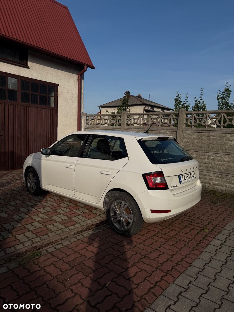 Skoda Fabia - 11