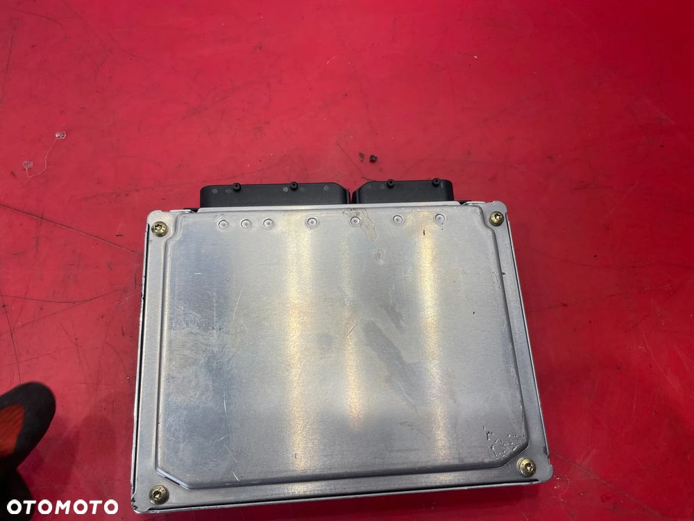 Sterownik silnika Audi A4 B5 3B0907551Q - 4