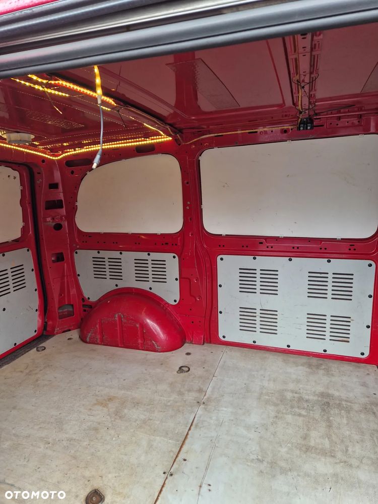 Mercedes-Benz Vito - 9