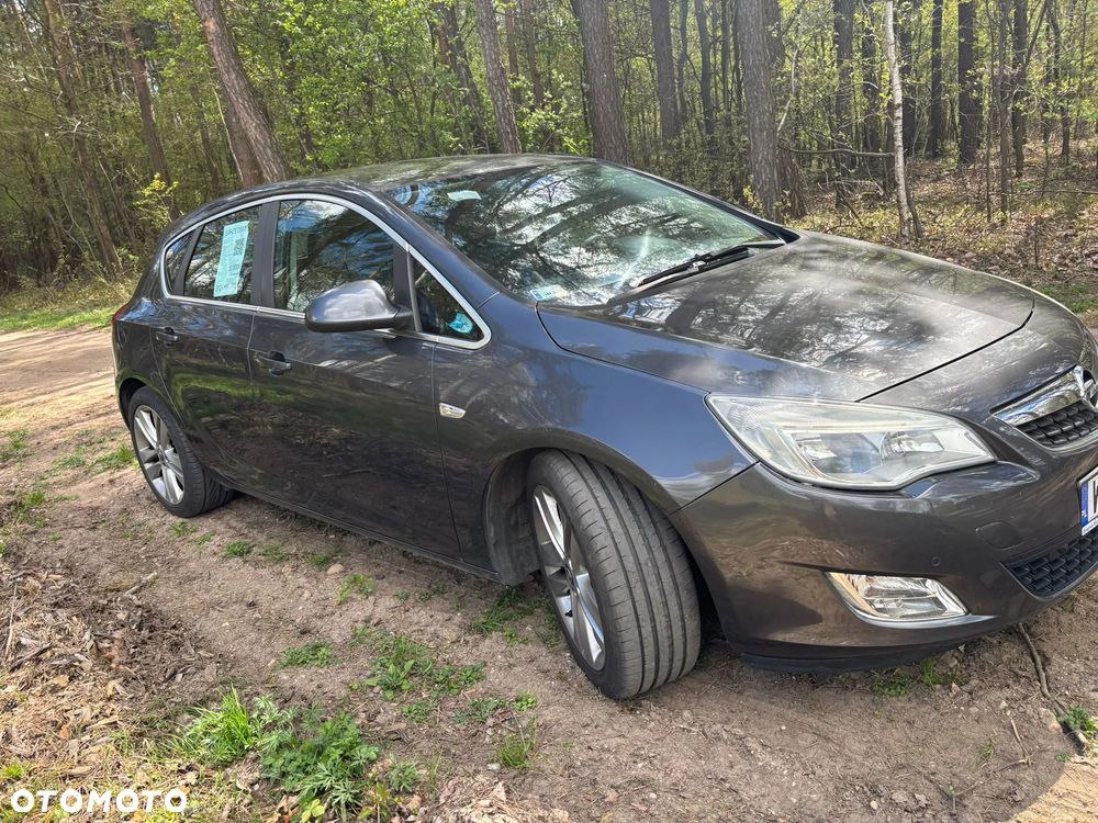 Opel Astra 1.7 CDTI Cosmo - 9