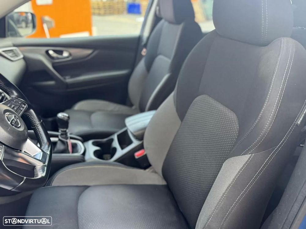Nissan Qashqai 1.5 dCi N-Connecta J18 - 4