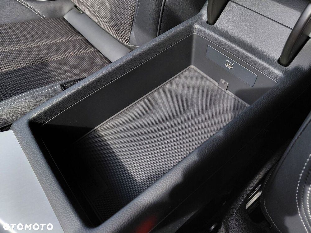 Audi A4 Limousine - 34