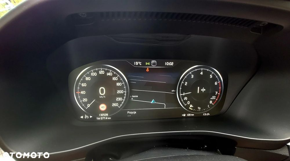 Volvo XC 40 T3 Momentum - 17