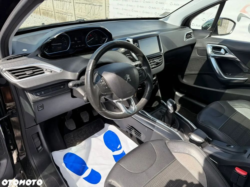 Peugeot 2008 1.6 VTi Allure - 12