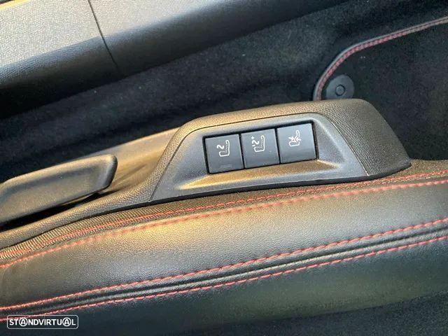 Peugeot 308 SW 2.0 BlueHDi GT EAT8 - 38
