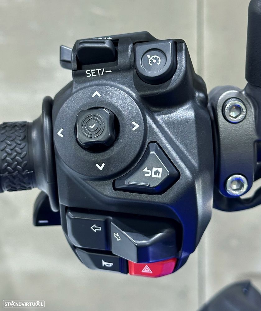 Yamaha MT-09 Y-AMT - 13