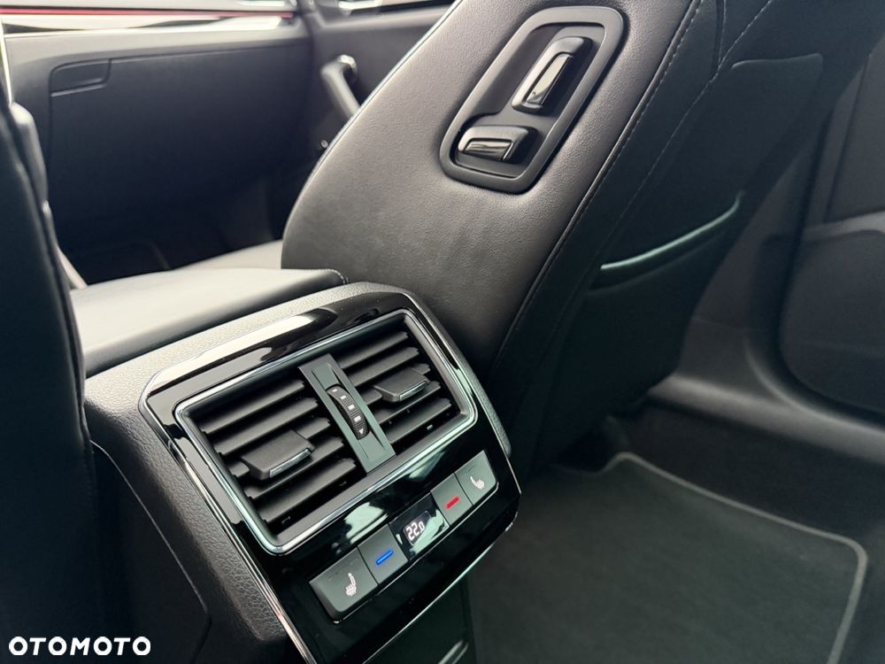 Skoda Superb 2.0 TDI SCR 4x4 L&K DSG - 32