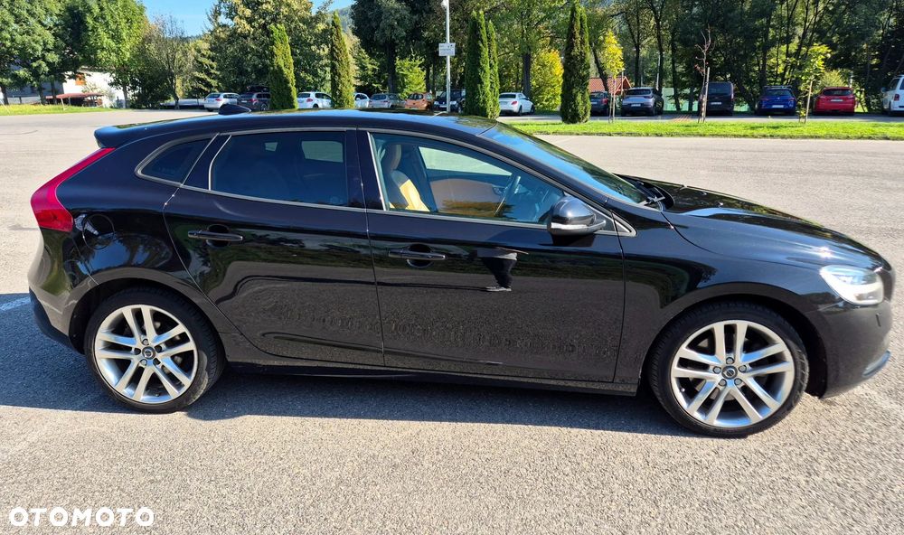 Volvo V40 - 8