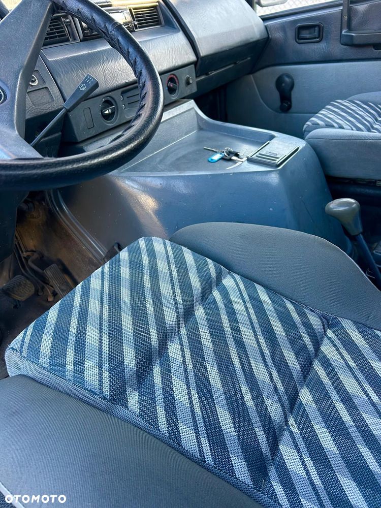 Mercedes-Benz MB 100 - 6