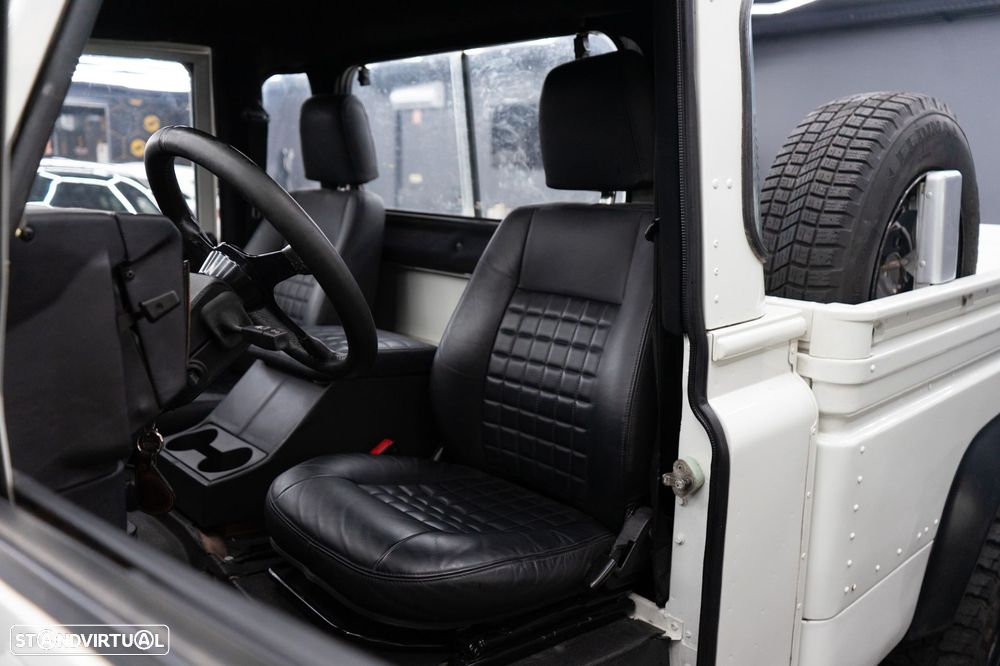 Land Rover Defender 90 2.5 TD5 Metal Top - 7