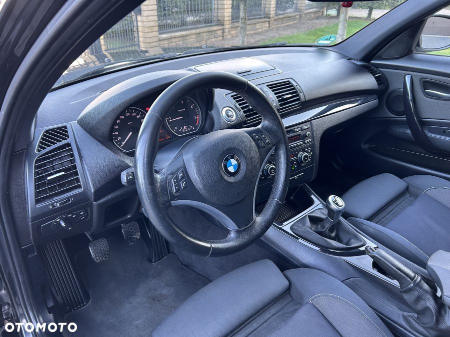 BMW Seria 1 118d Sport Line - 11