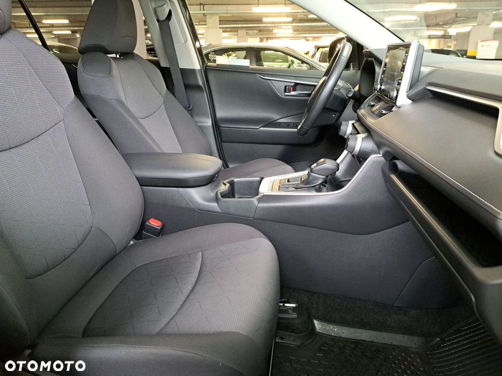 Toyota RAV4 - 17