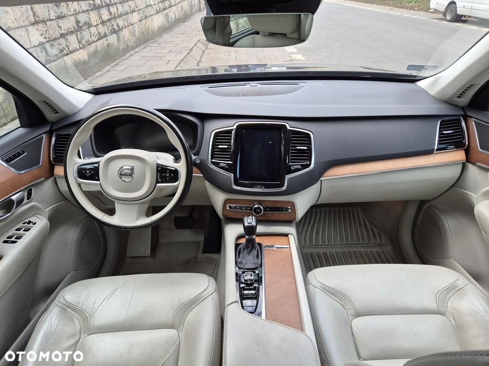 Volvo XC 90 D5 AWD Inscription 7os - 13