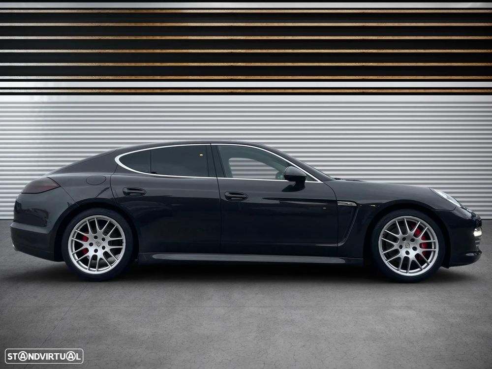 Porsche Panamera 4 S PDK - 3
