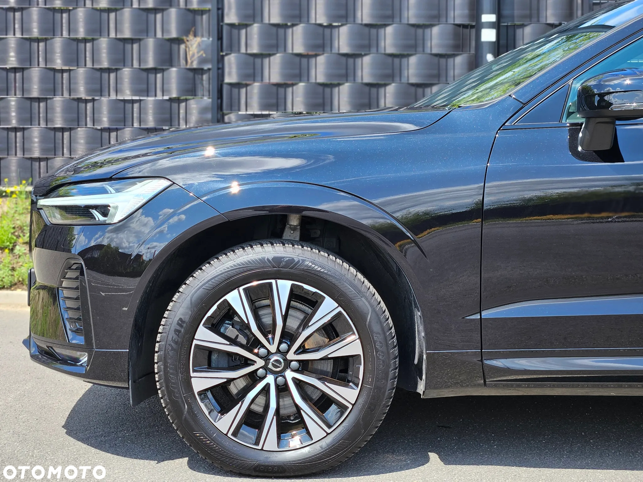 Volvo XC 60 B4 D AWD Plus Dark - 9