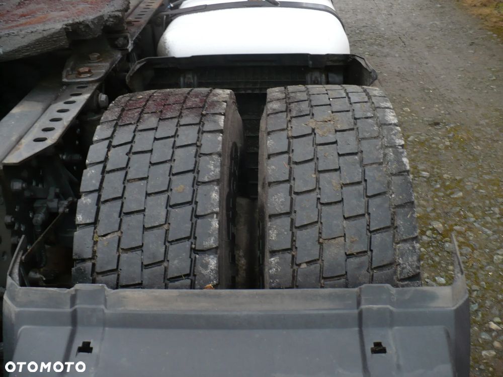 Mercedes-Benz Actros - 12