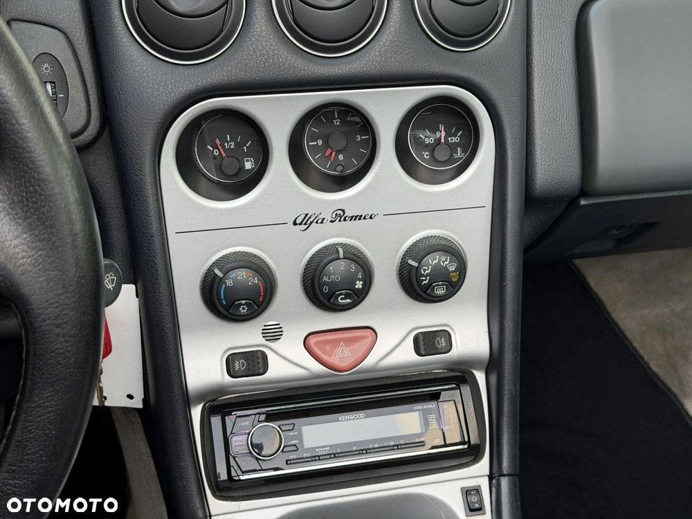 Alfa Romeo Spider 2.0-16 TSpark - 16