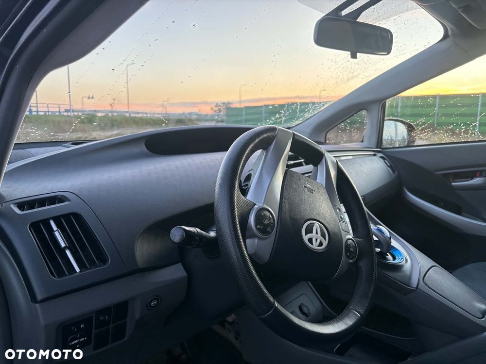 Toyota Prius - 7