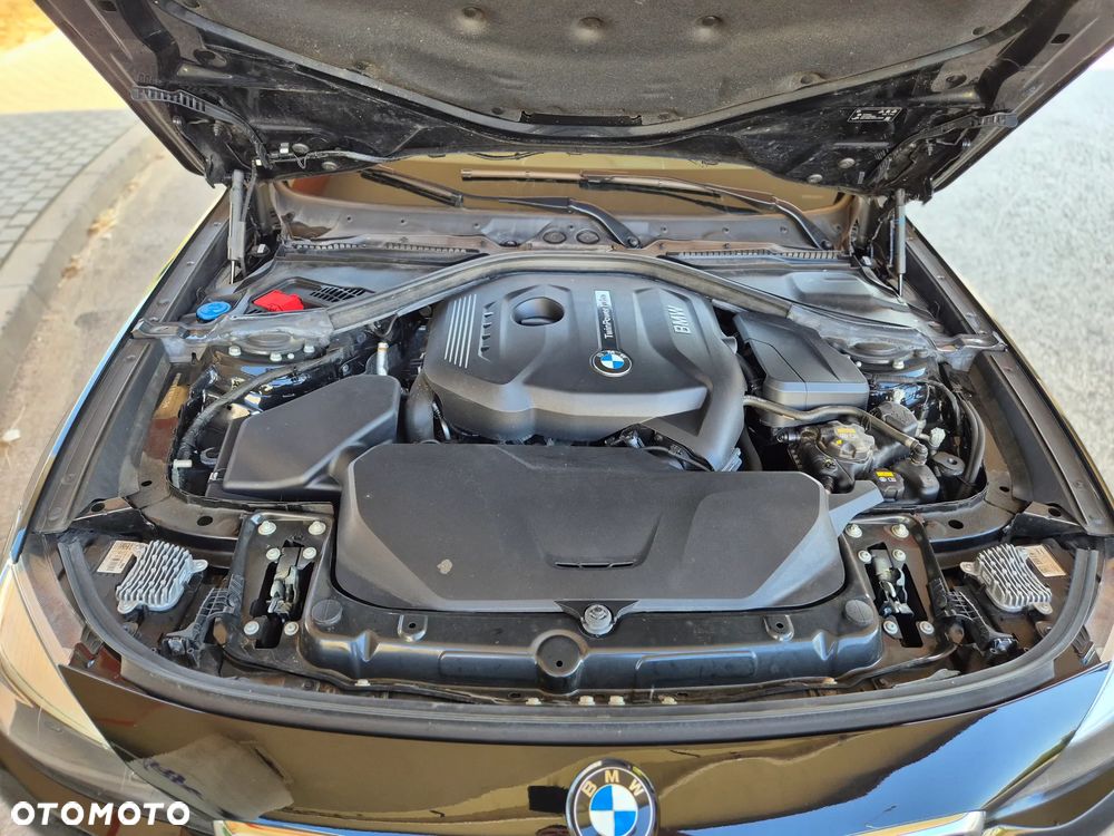 BMW 3GT 320i xDrive - 18