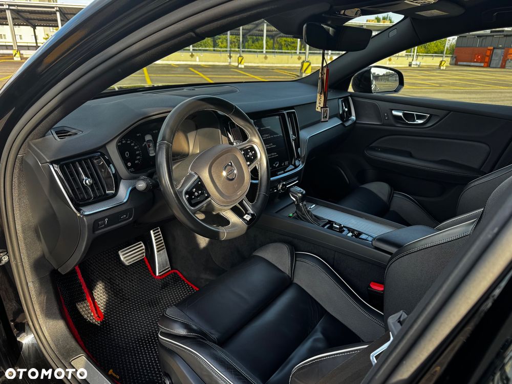 Volvo S60 T5 R-Design - 20