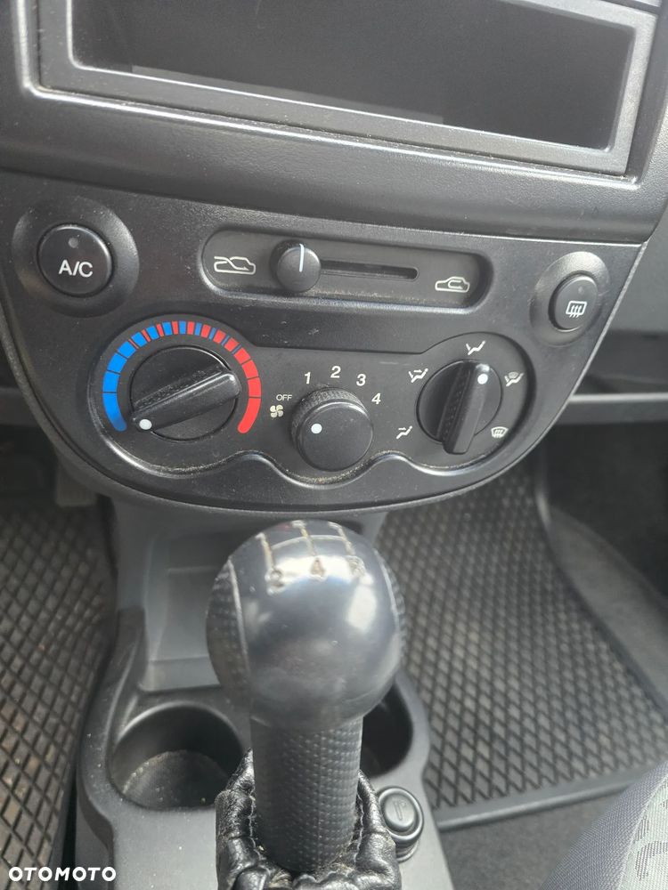 Chevrolet Matiz 2010 photo 2