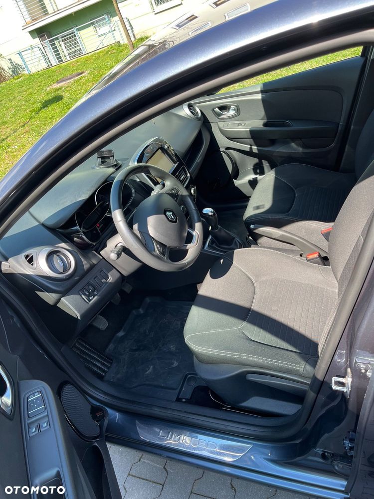 Renault Clio 1.2 16V Limited - 12