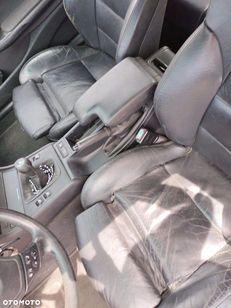 BMW Seria 3 320 CI - 11