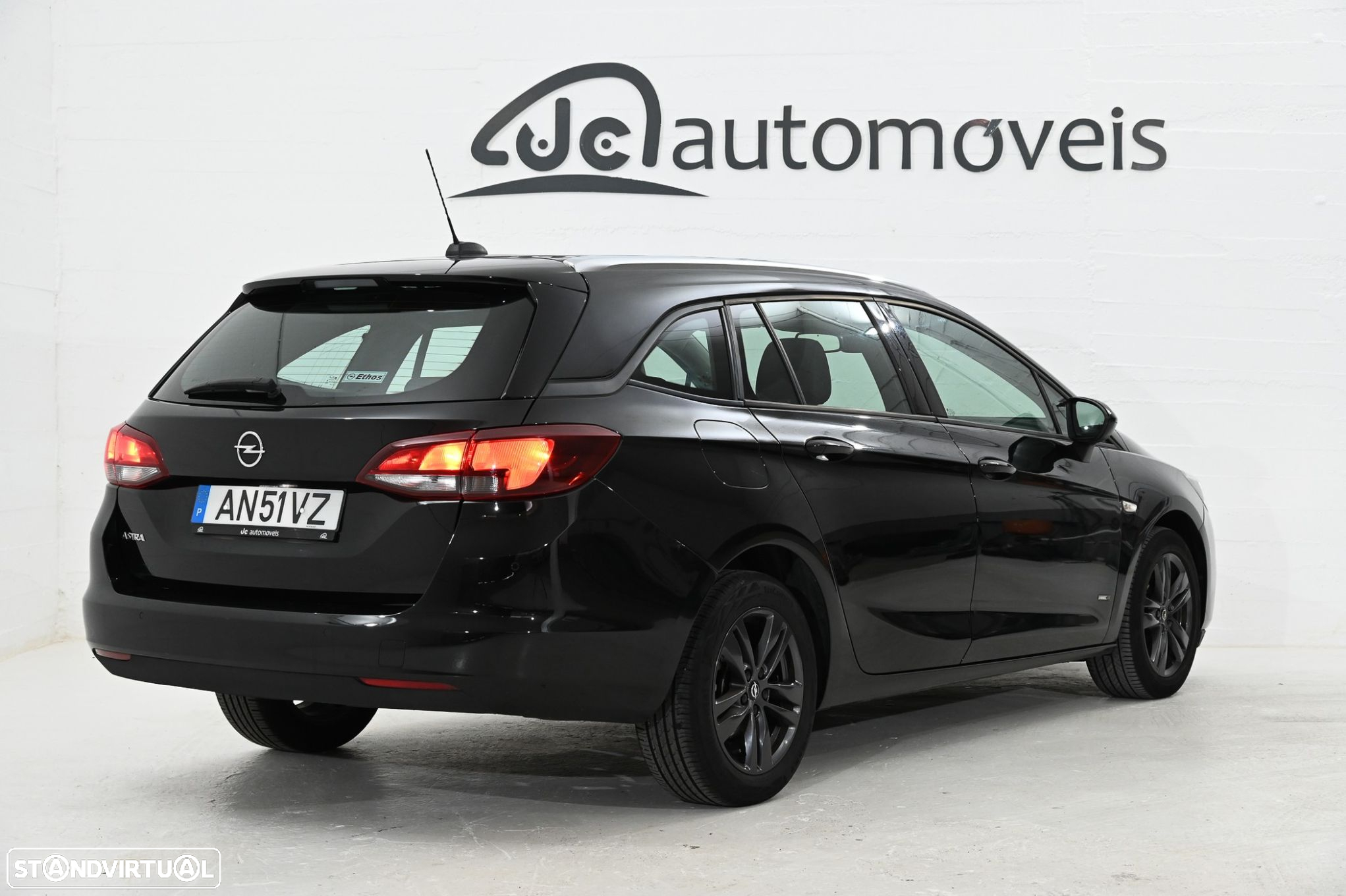Opel Astra Sports Tourer 1.5 D Design & Tech S/S - 2