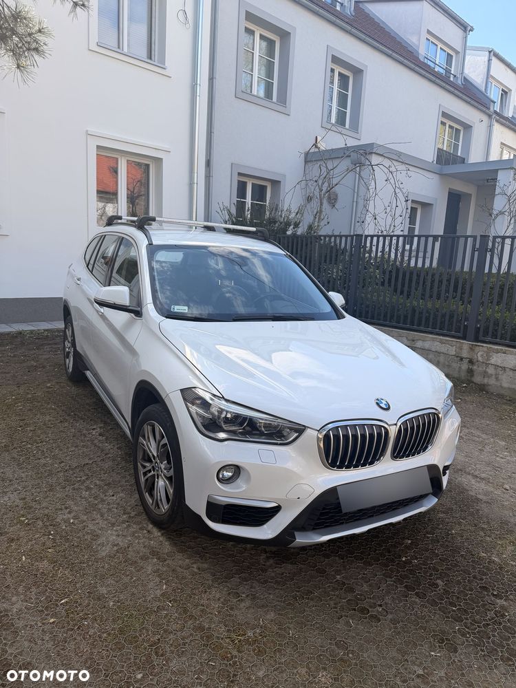 BMW X1 sDrive18i xLine - 2
