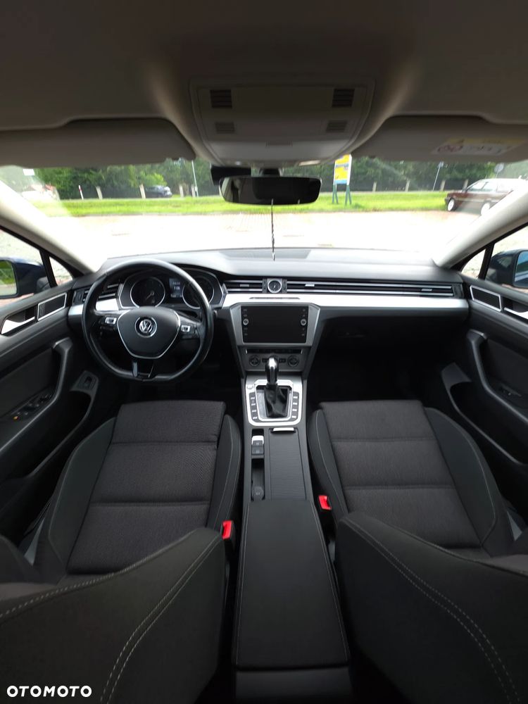Volkswagen Passat 2.0 TDI SCR 4Mot DSG Comfortline - 9