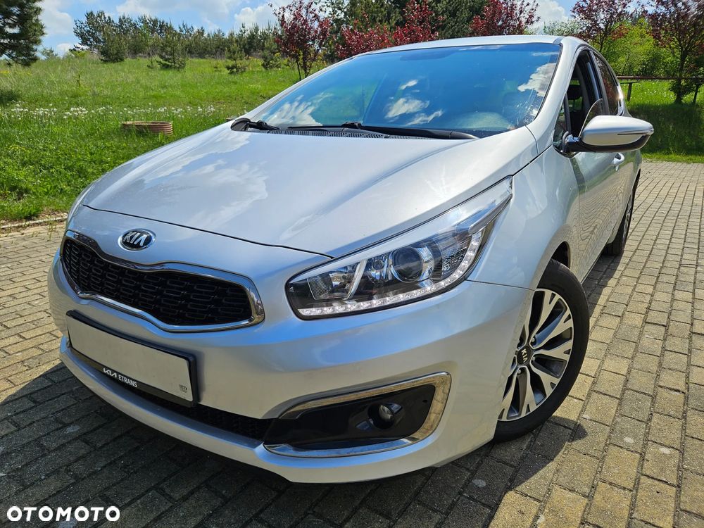 Kia Ceed 1.6 GDI L Business Line - 1
