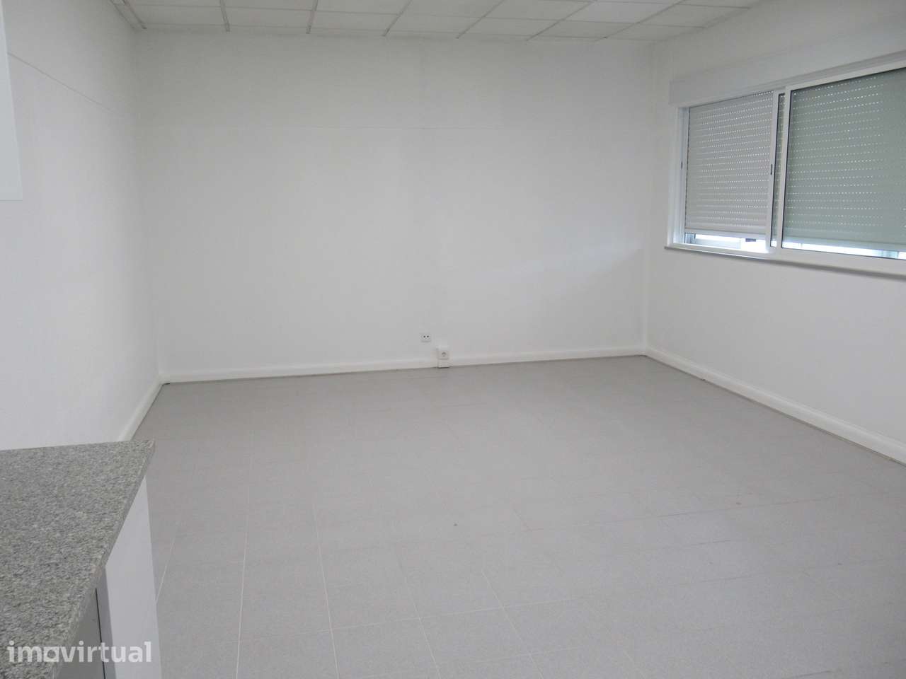 T2 na Avenida 25 de Abril – Cacilhas (105 m2 + Metro à porta) - Grande imagem: 5/12
