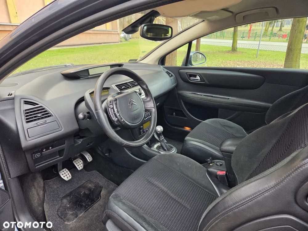 Citroën C4 2.0 16V VTR Pack - 6