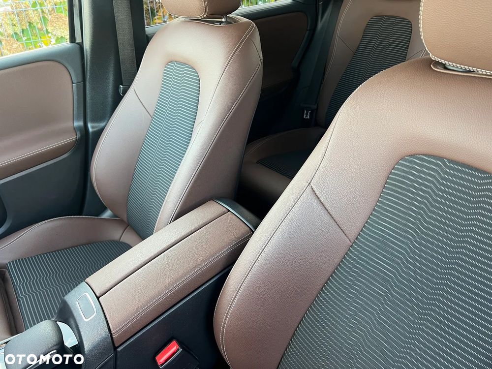 Mercedes-Benz Klasa B 180 7G-DCT - 30