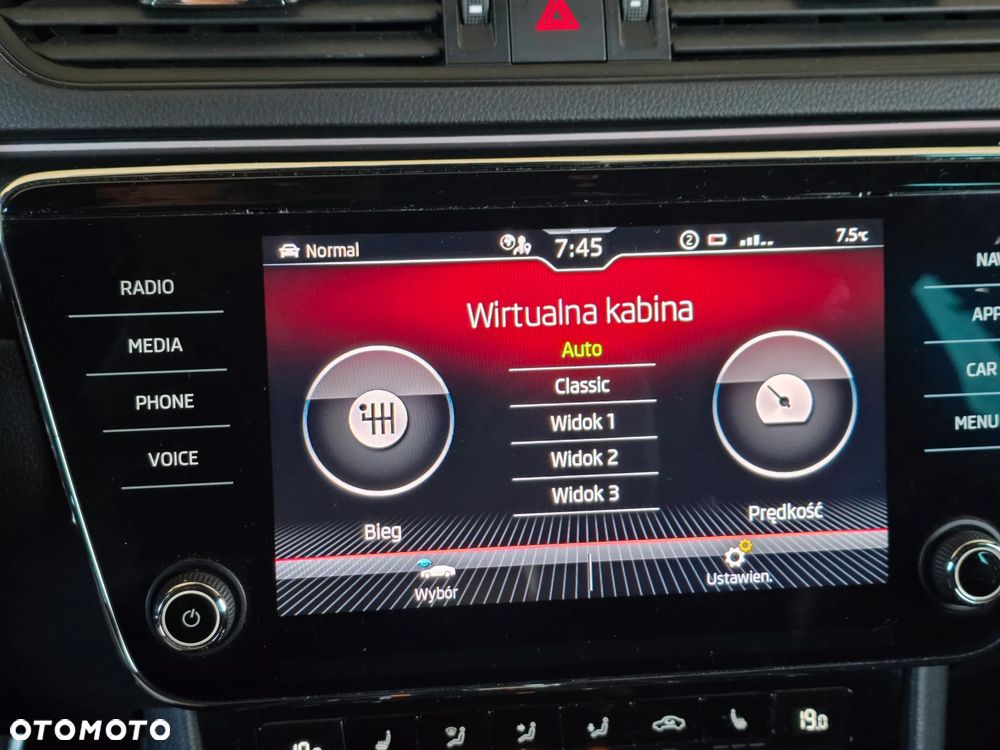 Skoda Superb 2.0 TDI SCR 4x4 Sportline DSG - 37