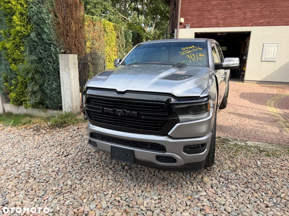 Dodge RAM - 4