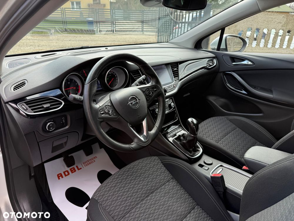 Opel Astra 1.4 Turbo Innovation - 13